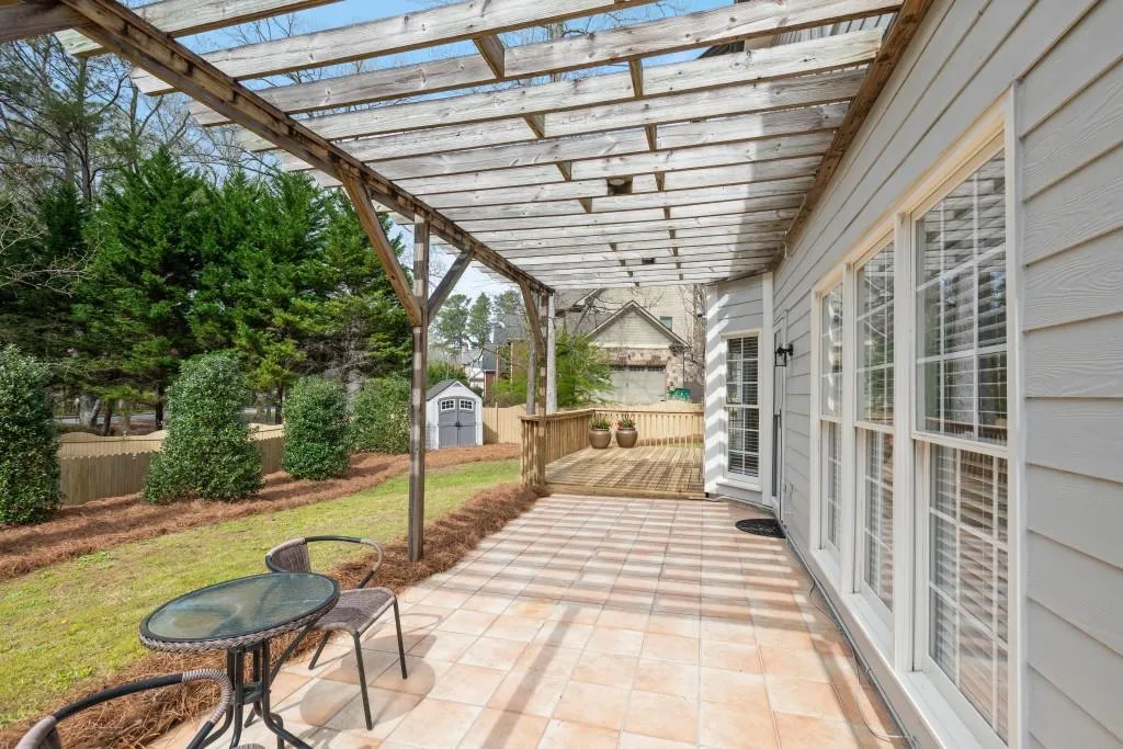 330 Whitley Park Drive, Sandy Springs, Georgia 30350, 4 Bedrooms Bedrooms, ,3 BathroomsBathrooms,Residential,Sold,330 Whitley Park Drive,7022891