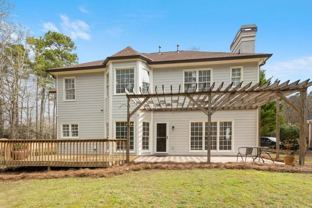 330 Whitley Park Drive, Sandy Springs, Georgia 30350, 4 Bedrooms Bedrooms, ,3 BathroomsBathrooms,Residential,Sold,330 Whitley Park Drive,7022891