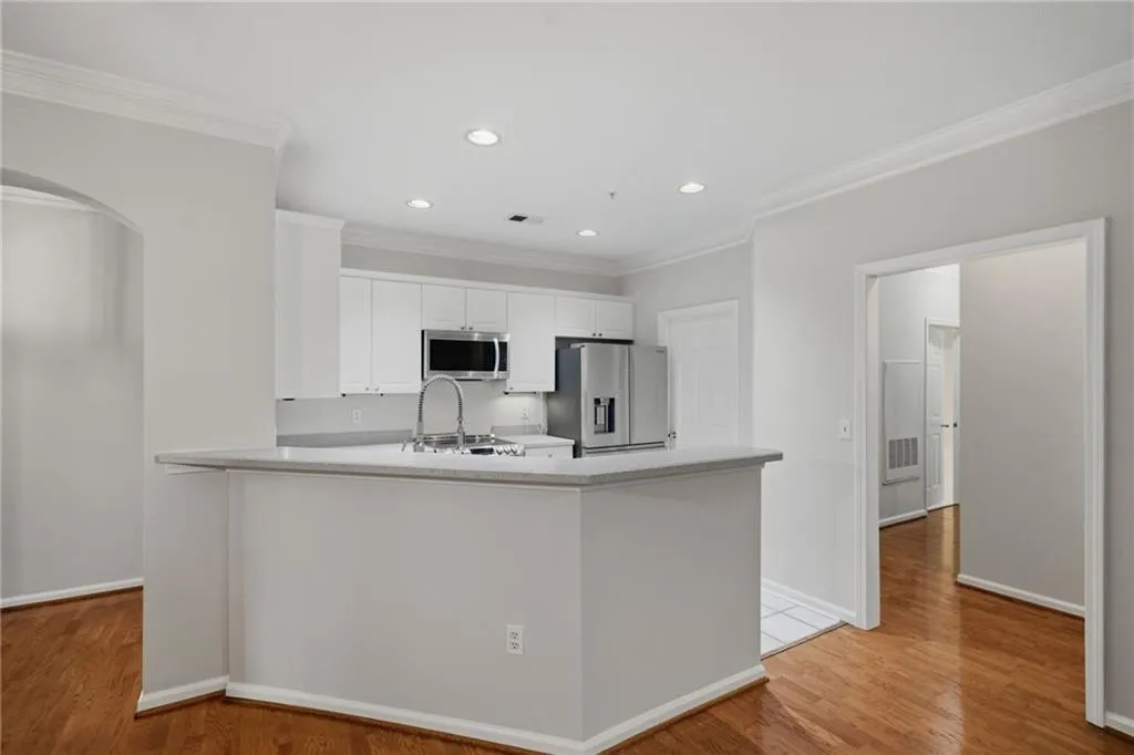 2400 Cumberland Parkway Se Unit 614, Atlanta, Georgia 30339, 3 Bedrooms Bedrooms, ,2 BathroomsBathrooms,Residential,For Sale,2400 Cumberland Parkway Se Unit 614,7655714