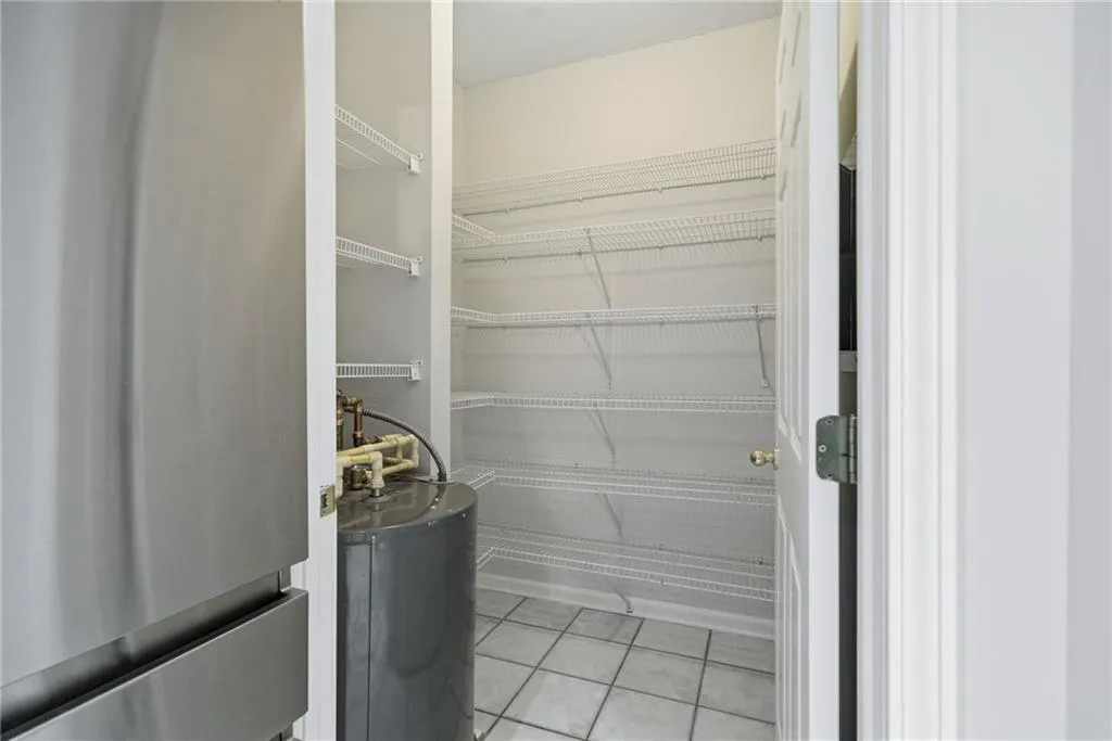 2400 Cumberland Parkway Se Unit 614, Atlanta, Georgia 30339, 3 Bedrooms Bedrooms, ,2 BathroomsBathrooms,Residential,For Sale,2400 Cumberland Parkway Se Unit 614,7655714