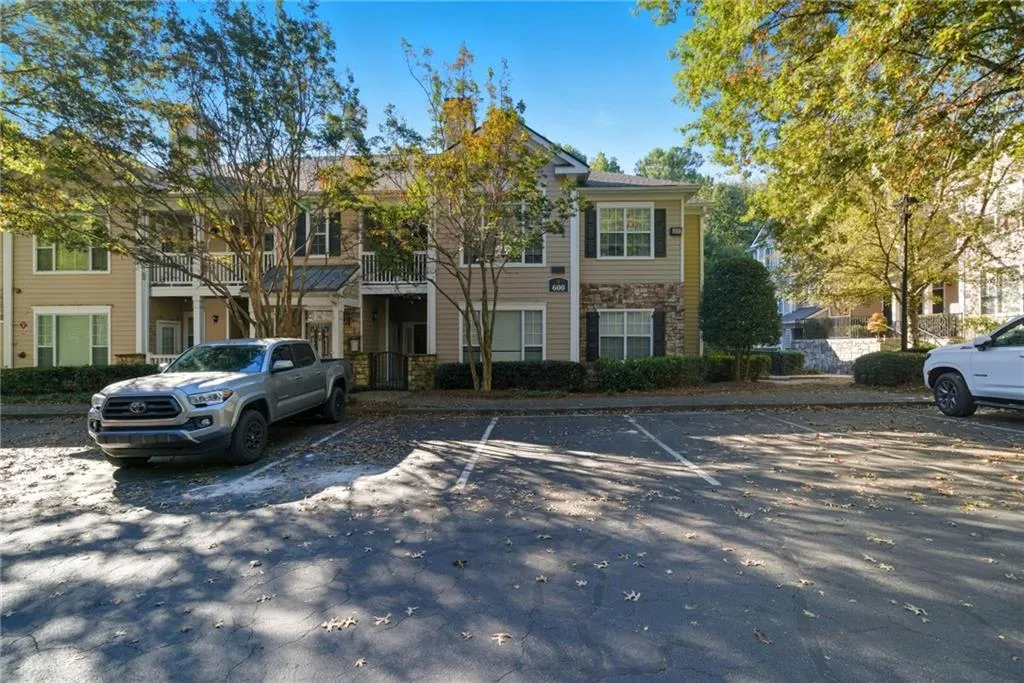 2400 Cumberland Parkway Se Unit 614, Atlanta, Georgia 30339, 3 Bedrooms Bedrooms, ,2 BathroomsBathrooms,Residential,For Sale,2400 Cumberland Parkway Se Unit 614,7655714