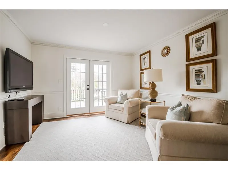 979 Moores Mill Road Nw Unit 979, Atlanta, Georgia 30327, 3 Bedrooms Bedrooms, ,2 BathroomsBathrooms,Residential,Sold,979 Moores Mill Road Nw Unit 979,5817066