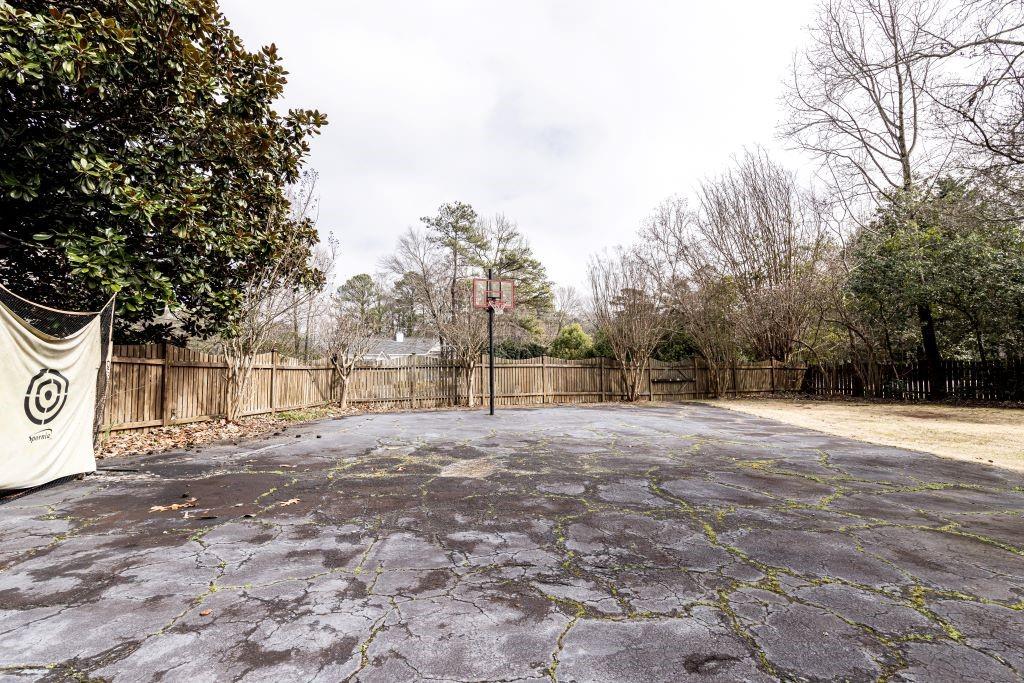 1620 Chevron Way, Sandy Springs, Georgia 30350, 6 Bedrooms Bedrooms, ,5 BathroomsBathrooms,Residential,Sold,1620 Chevron Way,7348220