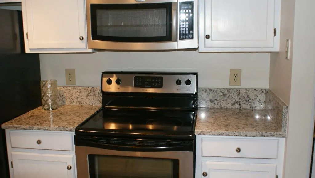 4208 Pine Heights Unit 4208, Atlanta, Georgia 30324, 2 Bedrooms Bedrooms, ,2 BathroomsBathrooms,Residential,Sold,4208 Pine Heights Unit 4208,5686554