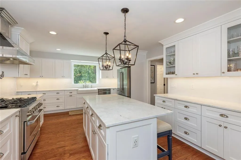 8145 Habersham Waters Road, Sandy Springs, Georgia 30350, 4 Bedrooms Bedrooms, ,3 BathroomsBathrooms,Residential,For Sale,8145 Habersham Waters Road,7633186