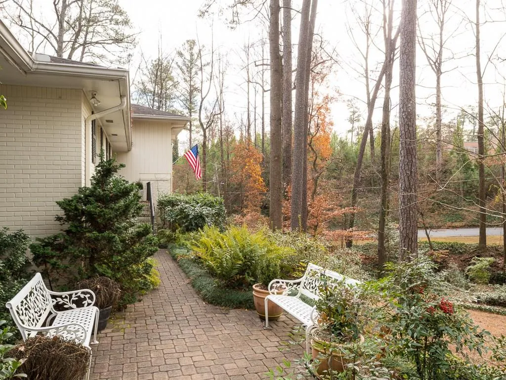 504 Kingswood Lane Nw, Atlanta, Georgia 30305, 3 Bedrooms Bedrooms, ,2 BathroomsBathrooms,Residential,Sold,504 Kingswood Lane Nw,5795187