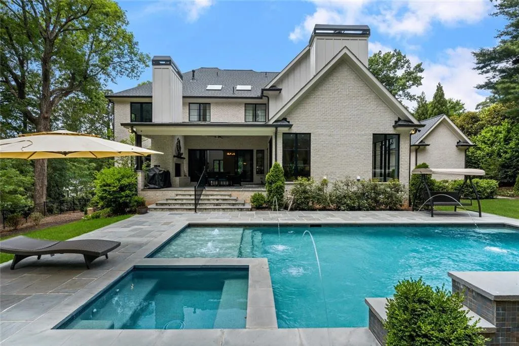 4555 Mystic Drive, Atlanta, Georgia 30342, 6 Bedrooms Bedrooms, ,6 BathroomsBathrooms,Residential,Sold,4555 Mystic Drive,6894606