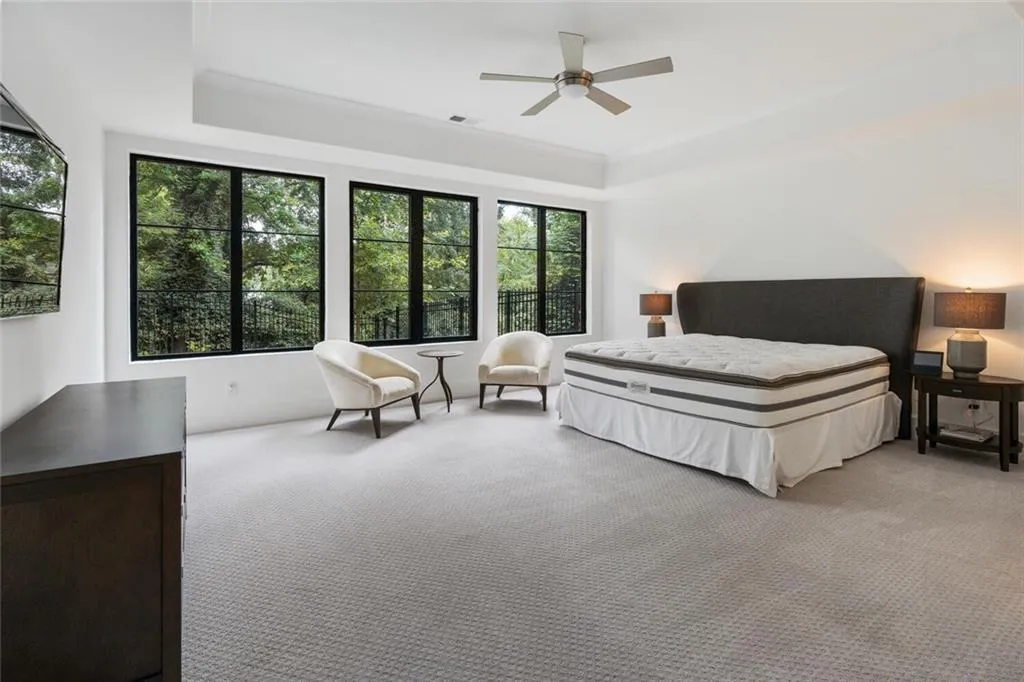 4555 Mystic Drive, Atlanta, Georgia 30342, 6 Bedrooms Bedrooms, ,6 BathroomsBathrooms,Residential,Sold,4555 Mystic Drive,6894606