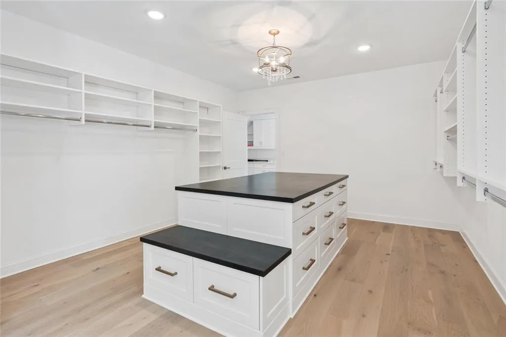 4555 Mystic Drive, Atlanta, Georgia 30342, 6 Bedrooms Bedrooms, ,6 BathroomsBathrooms,Residential,Sold,4555 Mystic Drive,6894606