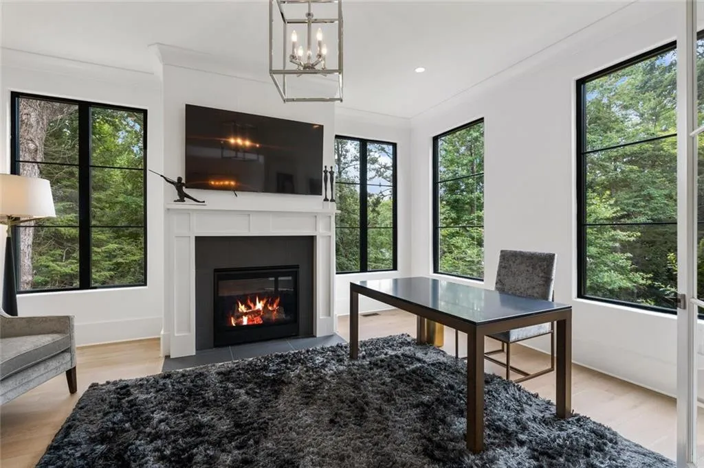 4555 Mystic Drive, Atlanta, Georgia 30342, 6 Bedrooms Bedrooms, ,6 BathroomsBathrooms,Residential,Sold,4555 Mystic Drive,6894606