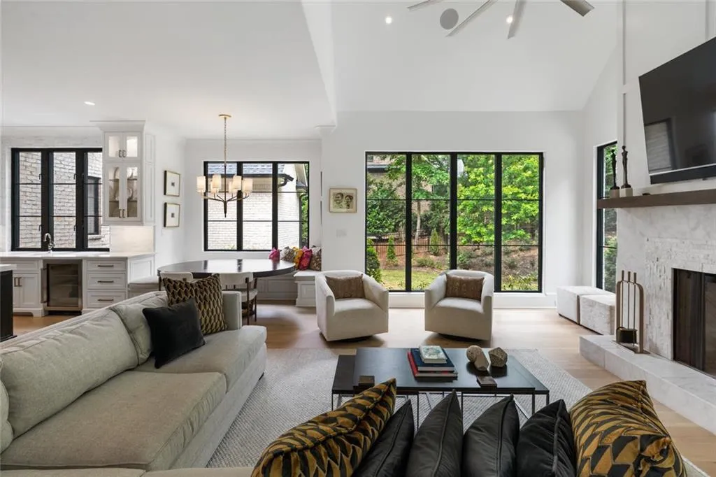 4555 Mystic Drive, Atlanta, Georgia 30342, 6 Bedrooms Bedrooms, ,6 BathroomsBathrooms,Residential,Sold,4555 Mystic Drive,6894606