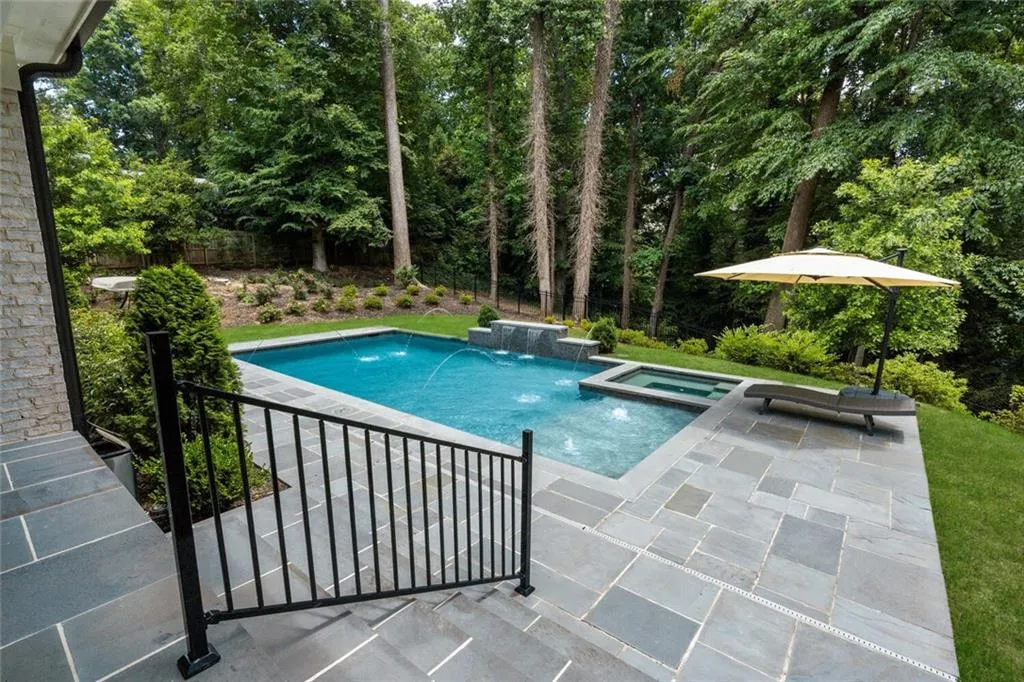 4555 Mystic Drive, Atlanta, Georgia 30342, 6 Bedrooms Bedrooms, ,6 BathroomsBathrooms,Residential,Sold,4555 Mystic Drive,6894606