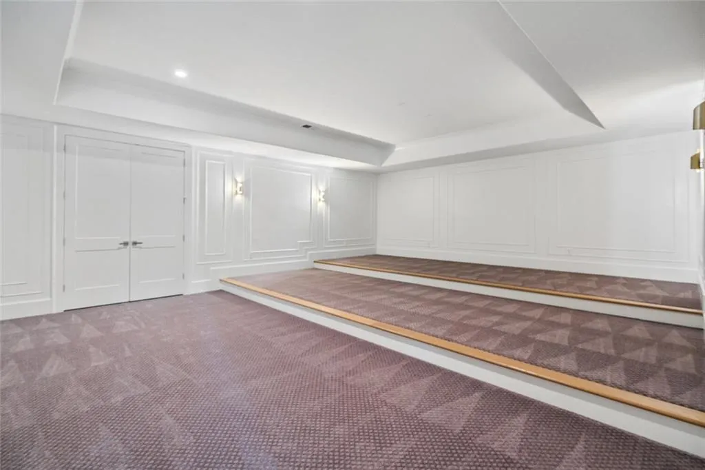 4555 Mystic Drive, Atlanta, Georgia 30342, 6 Bedrooms Bedrooms, ,6 BathroomsBathrooms,Residential,Sold,4555 Mystic Drive,6894606