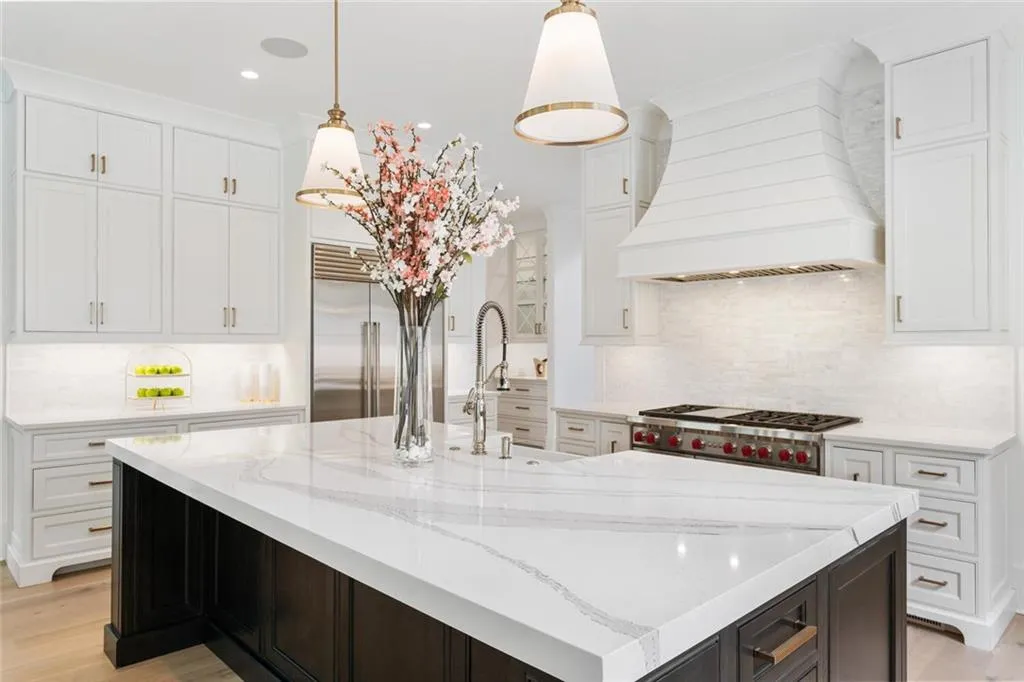 4555 Mystic Drive, Atlanta, Georgia 30342, 6 Bedrooms Bedrooms, ,6 BathroomsBathrooms,Residential,Sold,4555 Mystic Drive,6894606