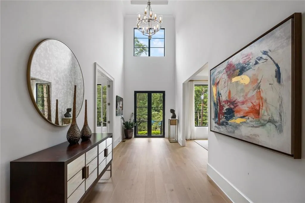 4555 Mystic Drive, Atlanta, Georgia 30342, 6 Bedrooms Bedrooms, ,6 BathroomsBathrooms,Residential,Sold,4555 Mystic Drive,6894606