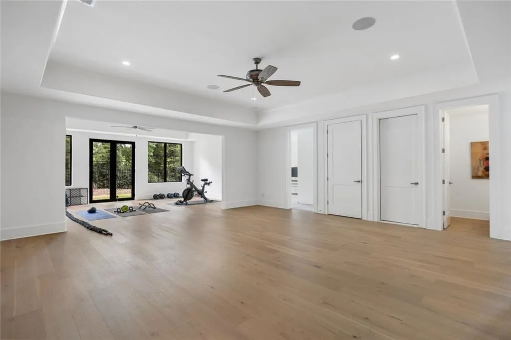 4555 Mystic Drive, Atlanta, Georgia 30342, 6 Bedrooms Bedrooms, ,6 BathroomsBathrooms,Residential,Sold,4555 Mystic Drive,6894606