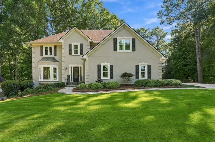 Welcome home to 515 Crossgate Trail!