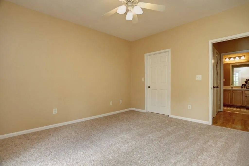 5641 Roswell Road Unit 305, Sandy Springs, Georgia 30342, 2 Bedrooms Bedrooms, ,2 BathroomsBathrooms,Residential,Sold,5641 Roswell Road Unit 305,5686315