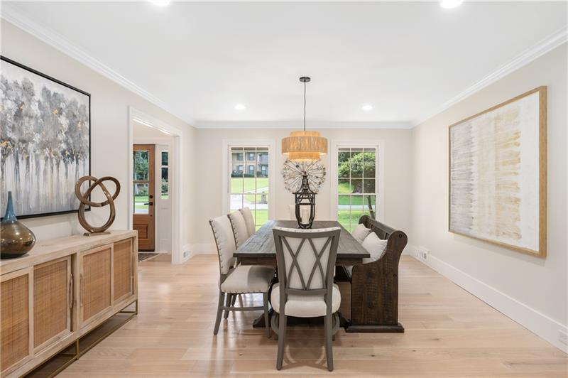 6270 Riverwood Drive, Sandy Springs, Georgia 30328, 5 Bedrooms Bedrooms, ,5 BathroomsBathrooms,Residential,Sold,6270 Riverwood Drive,7335973