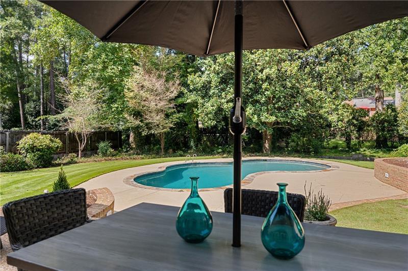 6270 Riverwood Drive, Sandy Springs, Georgia 30328, 5 Bedrooms Bedrooms, ,5 BathroomsBathrooms,Residential,Sold,6270 Riverwood Drive,7335973