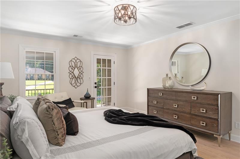 6270 Riverwood Drive, Sandy Springs, Georgia 30328, 5 Bedrooms Bedrooms, ,5 BathroomsBathrooms,Residential,Sold,6270 Riverwood Drive,7335973