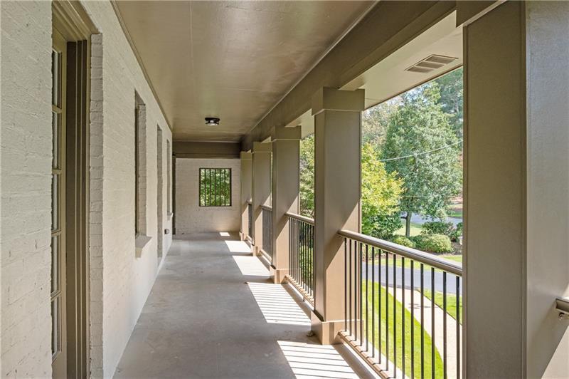 6270 Riverwood Drive, Sandy Springs, Georgia 30328, 5 Bedrooms Bedrooms, ,5 BathroomsBathrooms,Residential,Sold,6270 Riverwood Drive,7335973