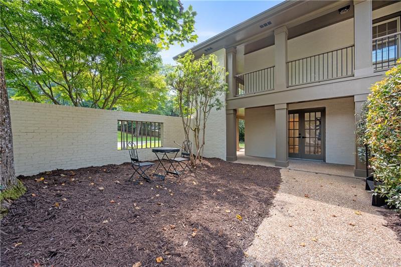 6270 Riverwood Drive, Sandy Springs, Georgia 30328, 5 Bedrooms Bedrooms, ,5 BathroomsBathrooms,Residential,Sold,6270 Riverwood Drive,7335973