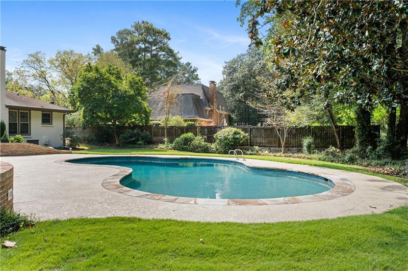 6270 Riverwood Drive, Sandy Springs, Georgia 30328, 5 Bedrooms Bedrooms, ,5 BathroomsBathrooms,Residential,Sold,6270 Riverwood Drive,7335973