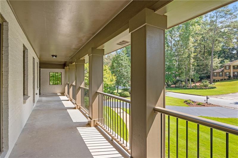 6270 Riverwood Drive, Sandy Springs, Georgia 30328, 5 Bedrooms Bedrooms, ,5 BathroomsBathrooms,Residential,Sold,6270 Riverwood Drive,7335973