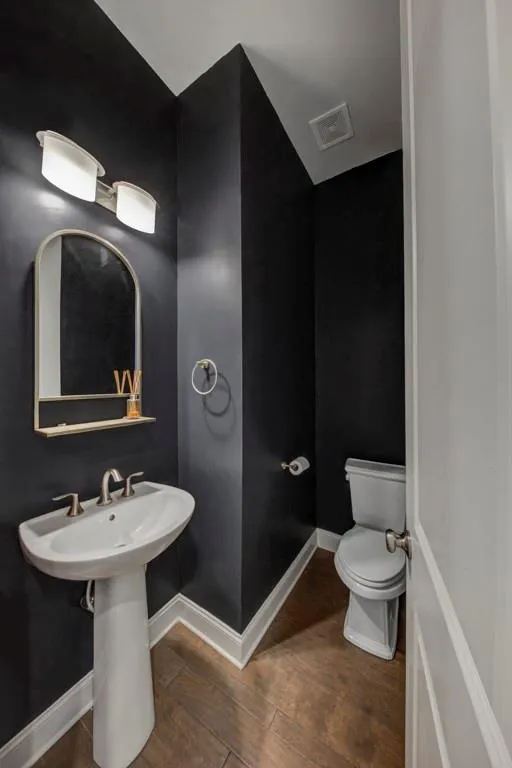 4743 Roswell Road, Atlanta, Georgia 30342, 2 Bedrooms Bedrooms, ,2 BathroomsBathrooms,Residential,Sold,4743 Roswell Road,7508207