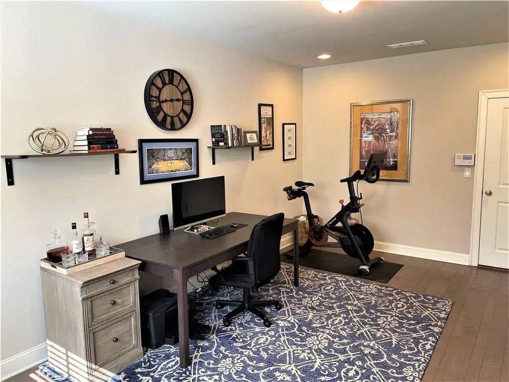 4743 Roswell Road, Atlanta, Georgia 30342, 2 Bedrooms Bedrooms, ,2 BathroomsBathrooms,Residential,Sold,4743 Roswell Road,7508207