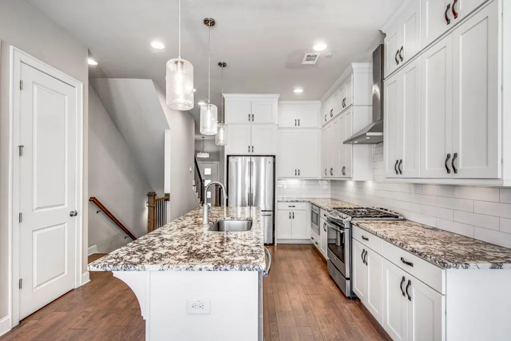 4743 Roswell Road, Atlanta, Georgia 30342, 2 Bedrooms Bedrooms, ,2 BathroomsBathrooms,Residential,Sold,4743 Roswell Road,7508207