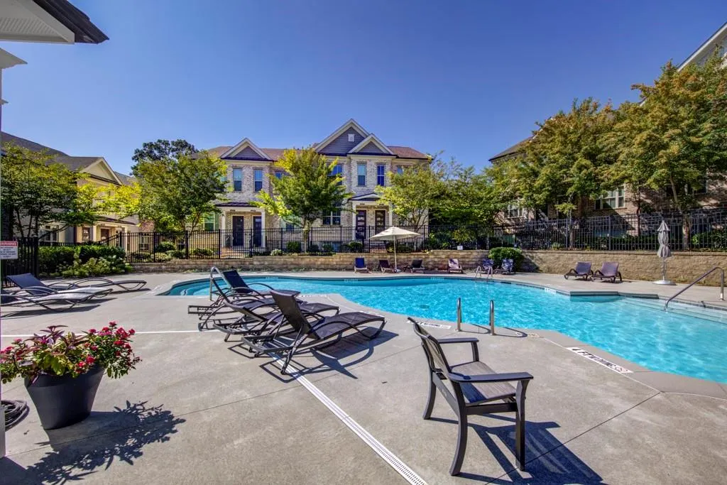4743 Roswell Road, Atlanta, Georgia 30342, 2 Bedrooms Bedrooms, ,2 BathroomsBathrooms,Residential,Sold,4743 Roswell Road,7508207