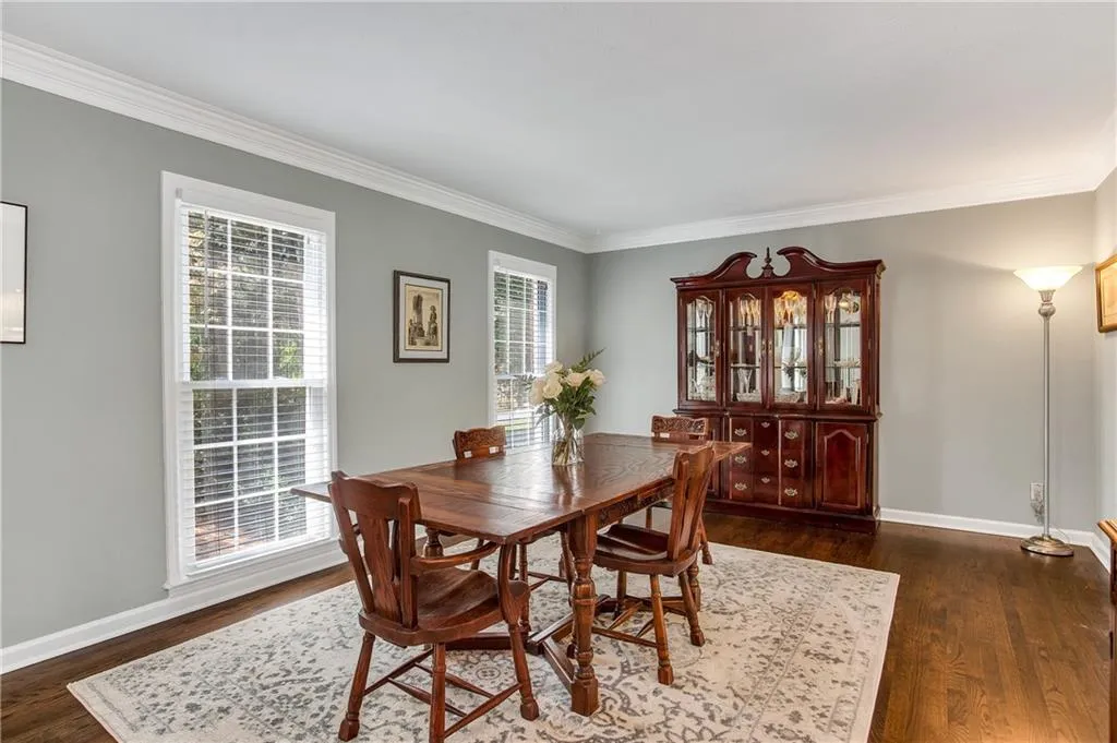 680 Amster Green Drive, Sandy Springs, Georgia 30350, 5 Bedrooms Bedrooms, ,4 BathroomsBathrooms,Residential,Sold,680 Amster Green Drive,6625724