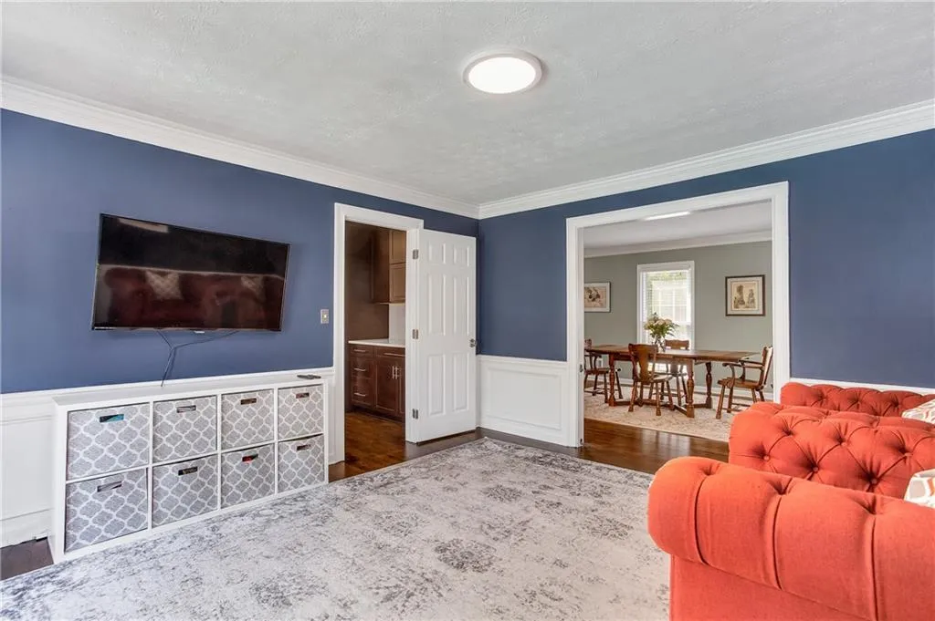 680 Amster Green Drive, Sandy Springs, Georgia 30350, 5 Bedrooms Bedrooms, ,4 BathroomsBathrooms,Residential,Sold,680 Amster Green Drive,6625724