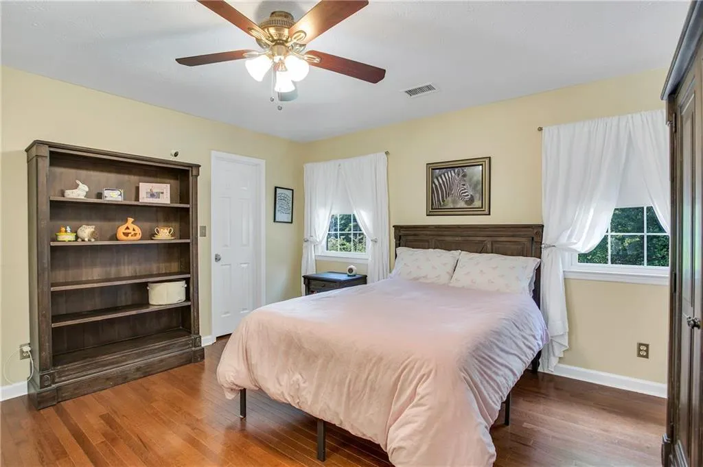 680 Amster Green Drive, Sandy Springs, Georgia 30350, 5 Bedrooms Bedrooms, ,4 BathroomsBathrooms,Residential,Sold,680 Amster Green Drive,6625724