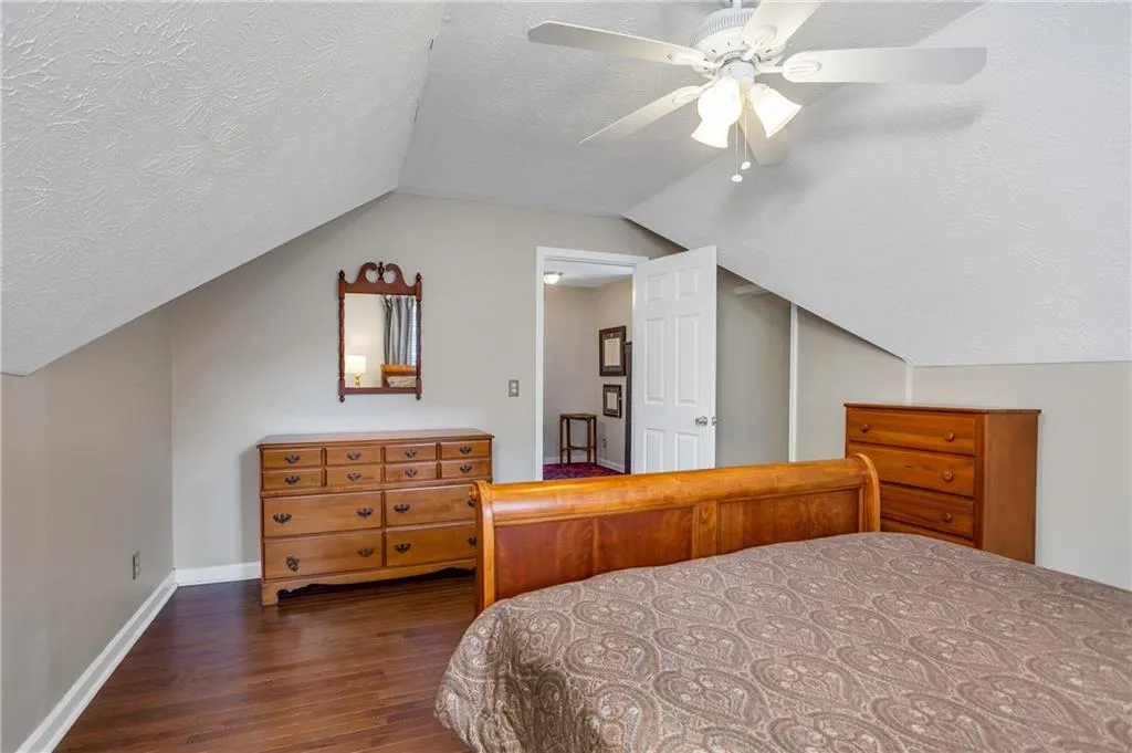 680 Amster Green Drive, Sandy Springs, Georgia 30350, 5 Bedrooms Bedrooms, ,4 BathroomsBathrooms,Residential,Sold,680 Amster Green Drive,6625724