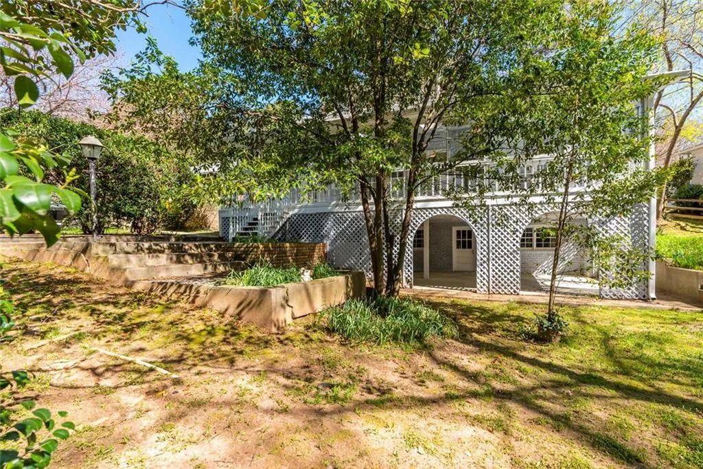 270 Glencourtney Drive, Sandy Springs, Georgia 30328, 4 Bedrooms Bedrooms, ,3 BathroomsBathrooms,Residential,Sold,270 Glencourtney Drive,7027881