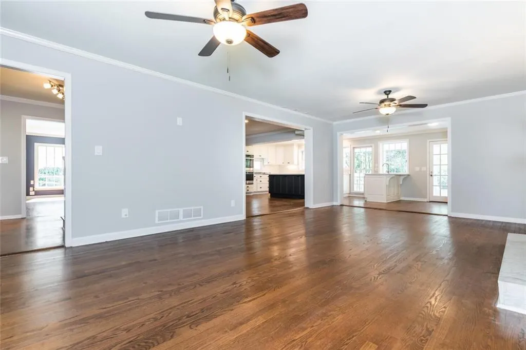 270 Glencourtney Drive, Sandy Springs, Georgia 30328, 4 Bedrooms Bedrooms, ,3 BathroomsBathrooms,Residential,Sold,270 Glencourtney Drive,7027881