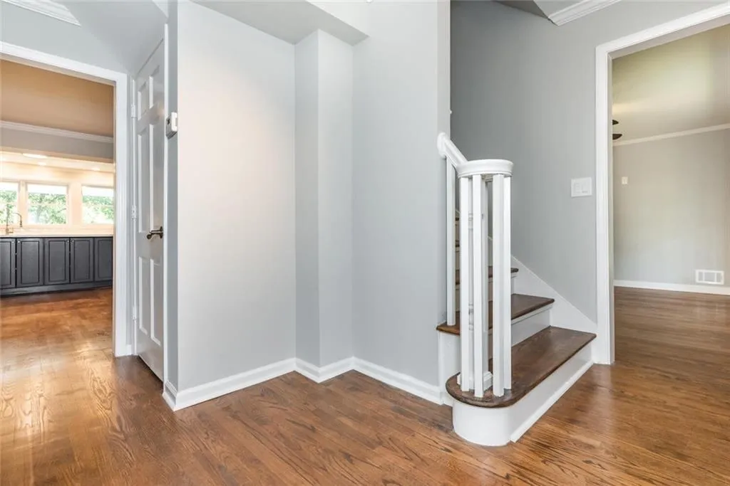 270 Glencourtney Drive, Sandy Springs, Georgia 30328, 4 Bedrooms Bedrooms, ,3 BathroomsBathrooms,Residential,Sold,270 Glencourtney Drive,7027881