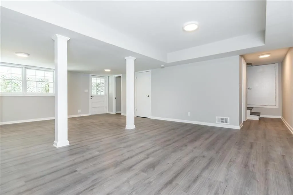 270 Glencourtney Drive, Sandy Springs, Georgia 30328, 4 Bedrooms Bedrooms, ,3 BathroomsBathrooms,Residential,Sold,270 Glencourtney Drive,7027881
