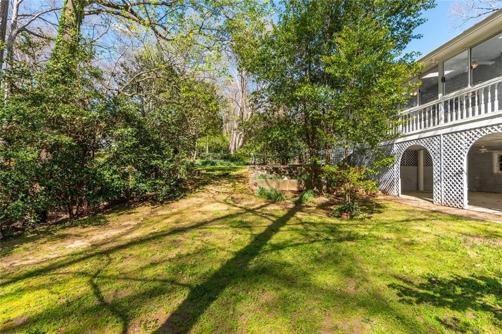 270 Glencourtney Drive, Sandy Springs, Georgia 30328, 4 Bedrooms Bedrooms, ,3 BathroomsBathrooms,Residential,Sold,270 Glencourtney Drive,7027881