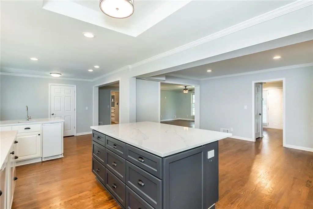 270 Glencourtney Drive, Sandy Springs, Georgia 30328, 4 Bedrooms Bedrooms, ,3 BathroomsBathrooms,Residential,Sold,270 Glencourtney Drive,7027881