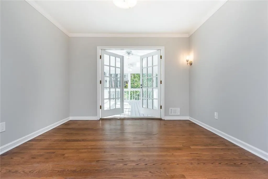 270 Glencourtney Drive, Sandy Springs, Georgia 30328, 4 Bedrooms Bedrooms, ,3 BathroomsBathrooms,Residential,Sold,270 Glencourtney Drive,7027881