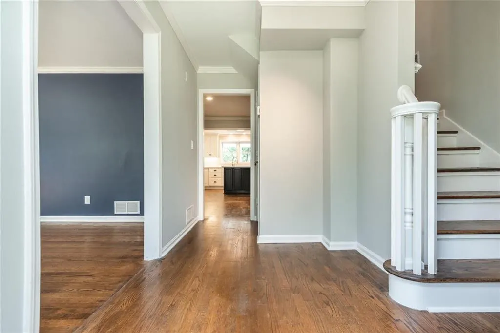 270 Glencourtney Drive, Sandy Springs, Georgia 30328, 4 Bedrooms Bedrooms, ,3 BathroomsBathrooms,Residential,Sold,270 Glencourtney Drive,7027881