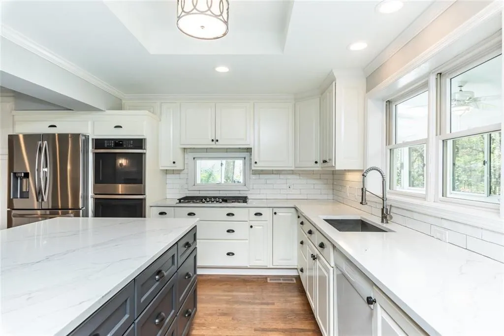 270 Glencourtney Drive, Sandy Springs, Georgia 30328, 4 Bedrooms Bedrooms, ,3 BathroomsBathrooms,Residential,Sold,270 Glencourtney Drive,7027881