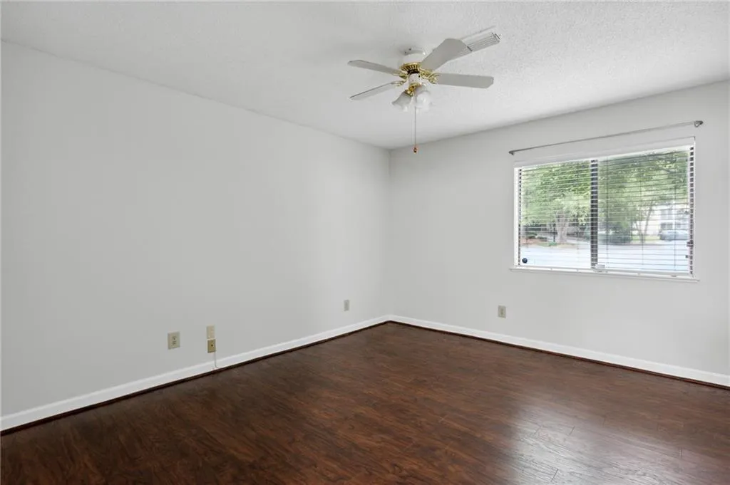 9003 Wingate Way, Sandy Springs, Georgia 30350, 1 Bedroom Bedrooms, ,1 BathroomBathrooms,Residential,Sold,9003 Wingate Way,7093197