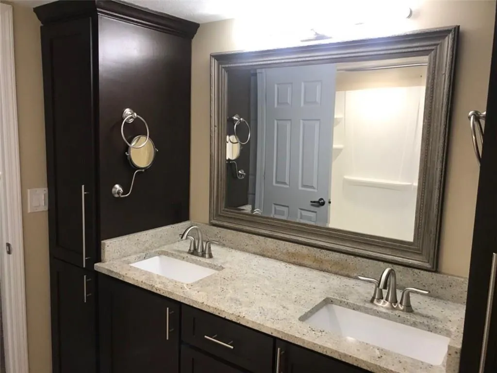 6851 Roswell Road Unit H16, Atlanta, Georgia 30328, 3 Bedrooms Bedrooms, ,2 BathroomsBathrooms,Residential,Sold,6851 Roswell Road Unit H16,6082504