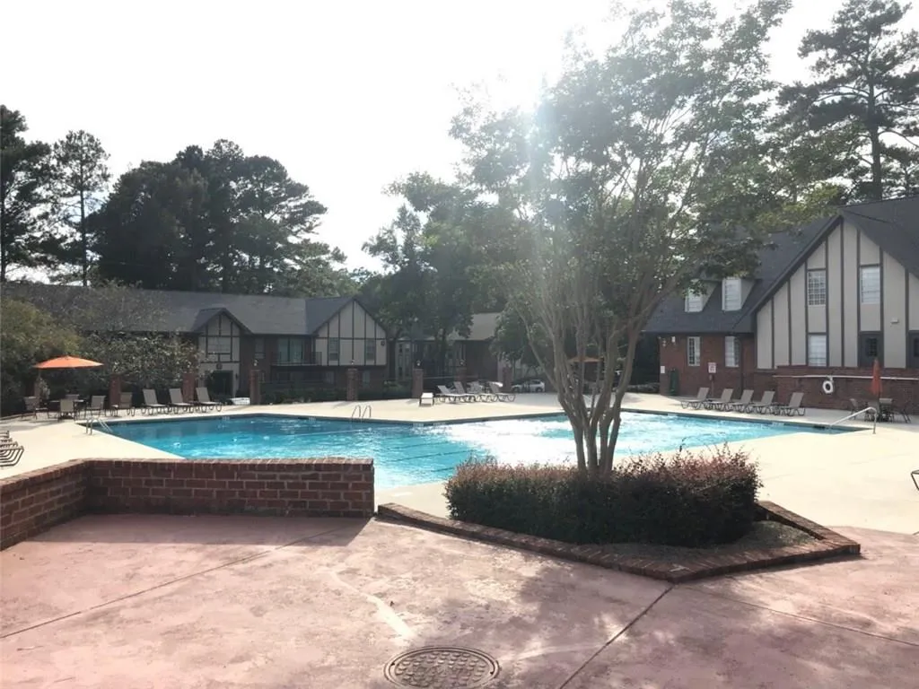 6851 Roswell Road Unit H16, Atlanta, Georgia 30328, 3 Bedrooms Bedrooms, ,2 BathroomsBathrooms,Residential,Sold,6851 Roswell Road Unit H16,6082504