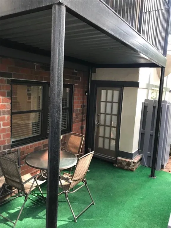 6851 Roswell Road Unit H16, Atlanta, Georgia 30328, 3 Bedrooms Bedrooms, ,2 BathroomsBathrooms,Residential,Sold,6851 Roswell Road Unit H16,6082504